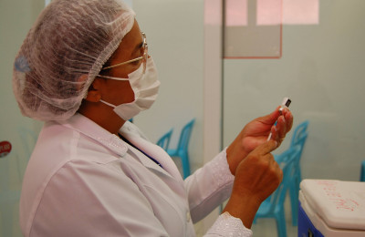 Ministério da Saúde anuncia a quarta dose de vacina anticovid para imunossuprimidos